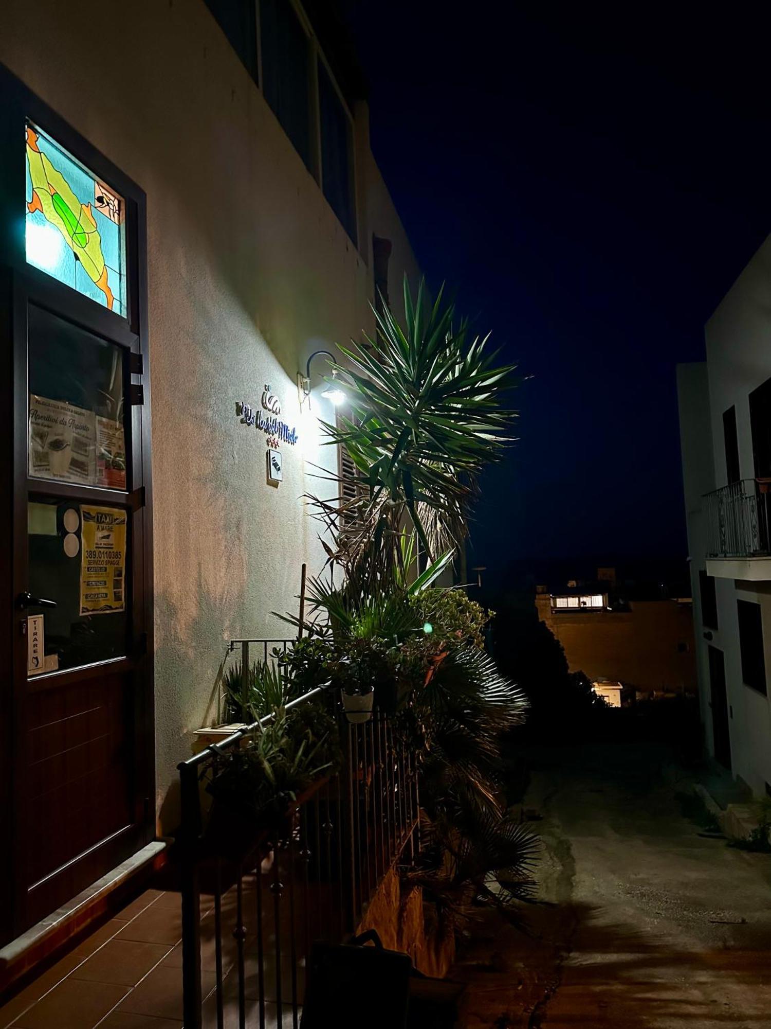 Isoladelmiele Hotel Marettimo Exterior photo